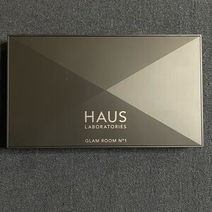 Haus Laboratories Glam Room No. 1 Palette